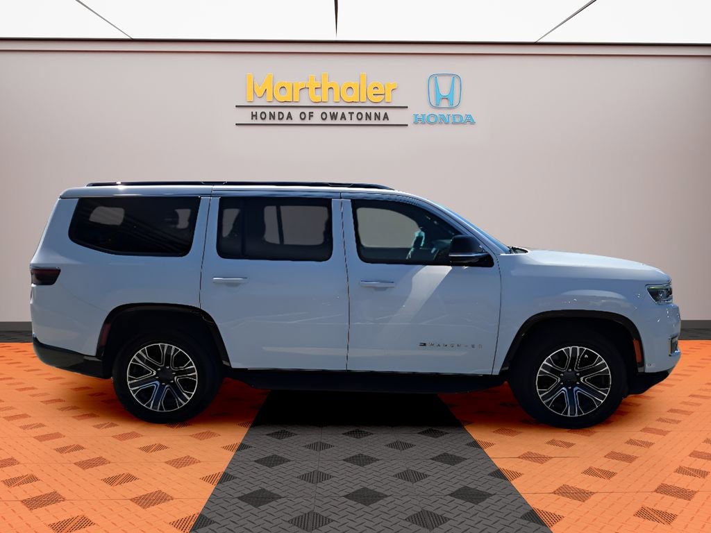 Used 2024 Jeep Wagoneer Series II w/ Flexible Seating Group AWD/4WD image 6