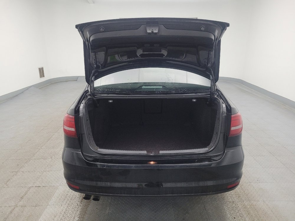 Used 2018 Volkswagen Jetta SE image 29