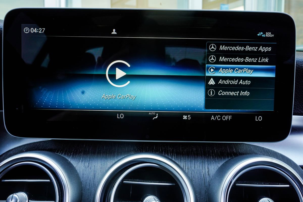 Used 2020 Mercedes-Benz C 300 Sedan image 25