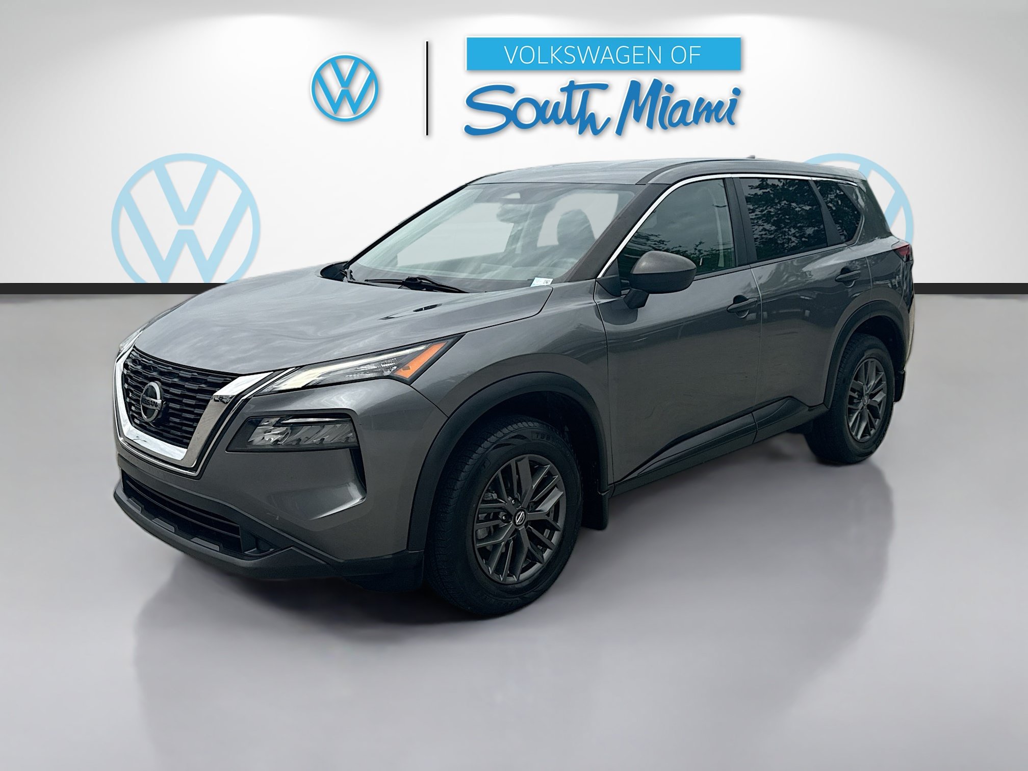 Used 2021 Nissan Rogue S FWD image 3