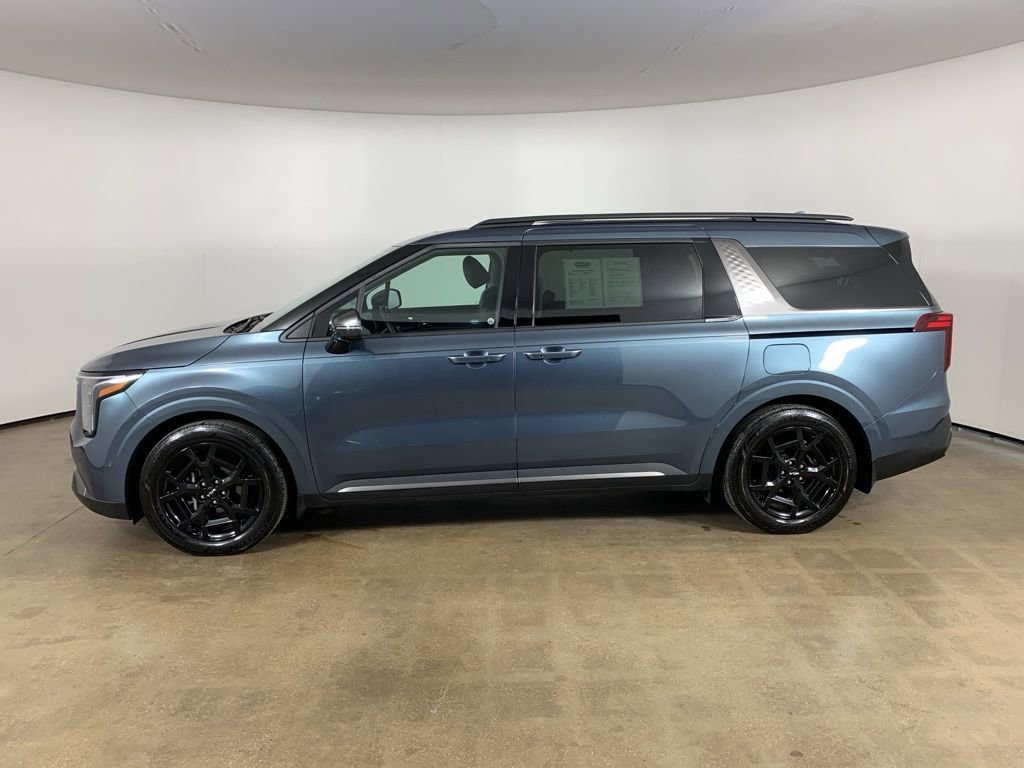 Used 2025 Kia Carnival SX Prestige image 18