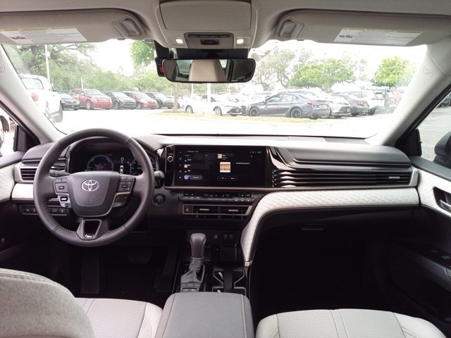 Used 2026 Toyota Camry XLE image 18