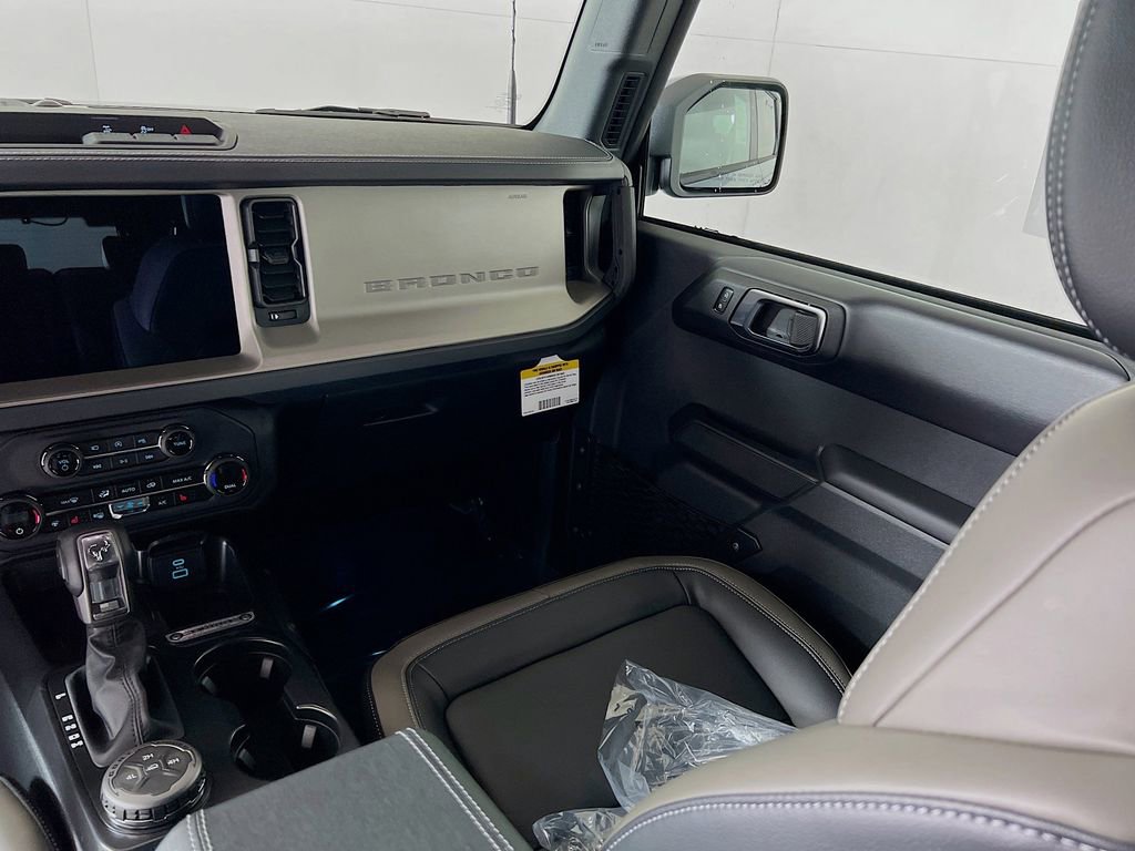 New 2025 Ford Bronco Outer Banks image 27