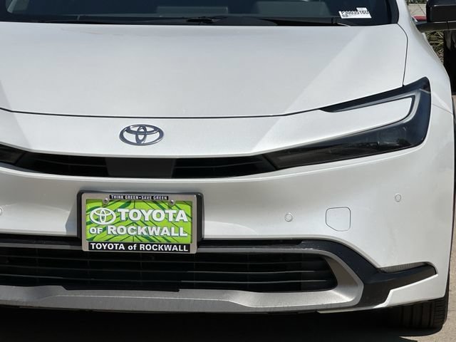 Used 2023 Toyota Prius XLE FWD image 8
