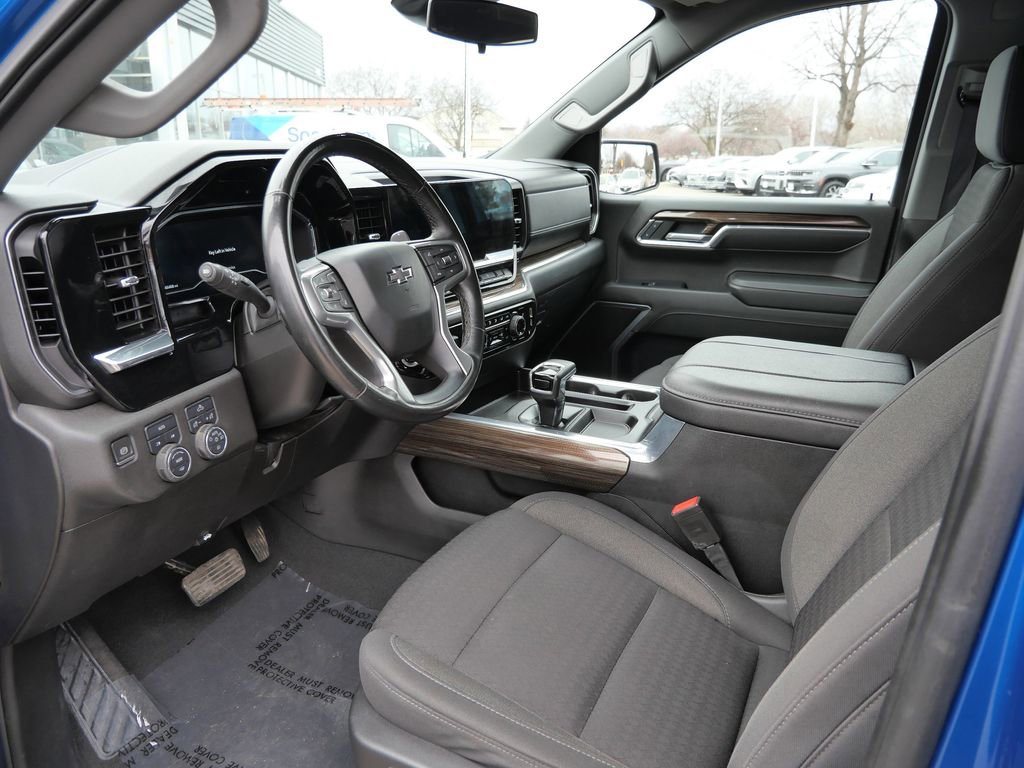 Used 2023 Chevrolet Silverado 1500 RST w/ Protection Package AWD/4WD image 29