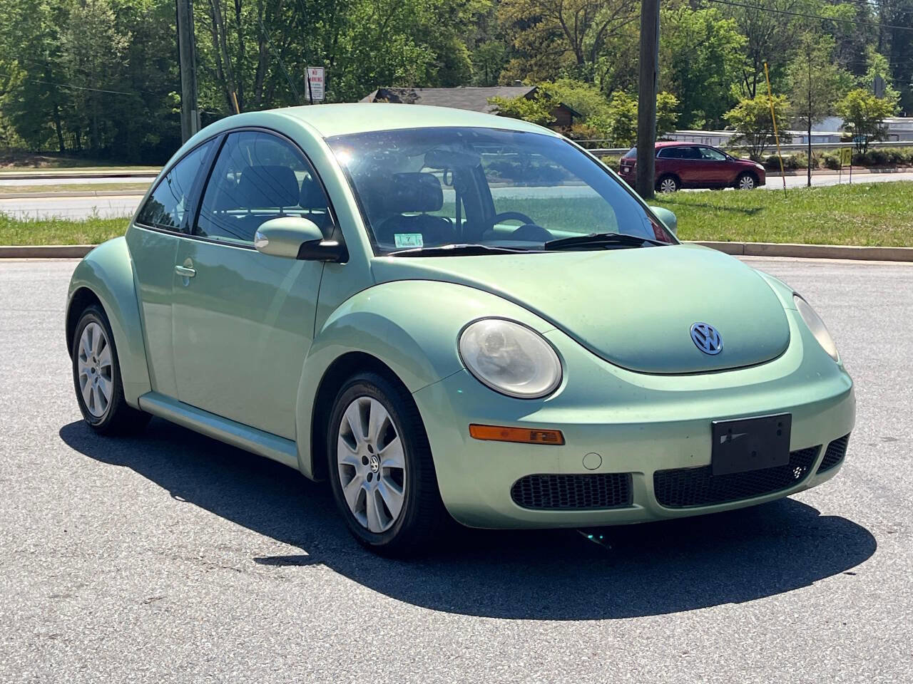 Used 2008 Volkswagen Beetle S FWD image 2