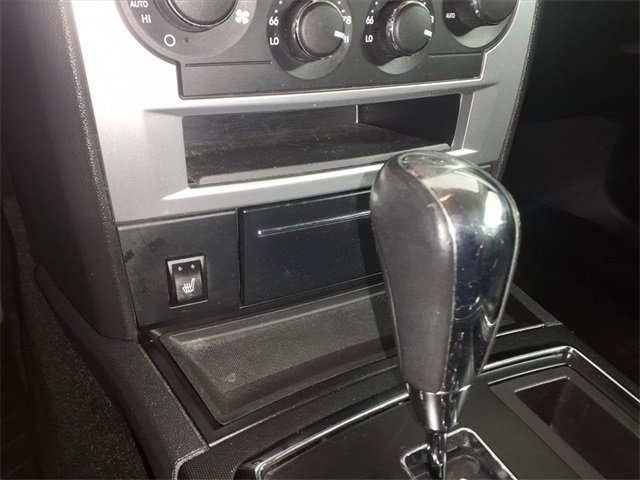 Used 2010 Chrysler 300 Touring image 20