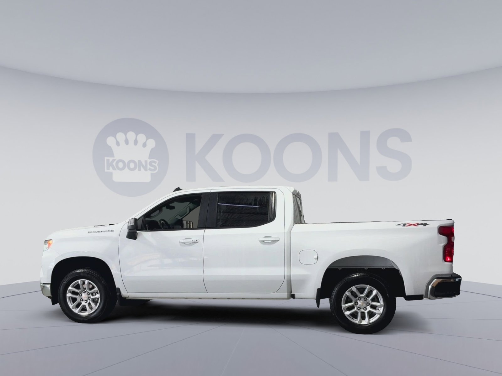 Used 2025 Chevrolet Silverado 1500 LT image 10