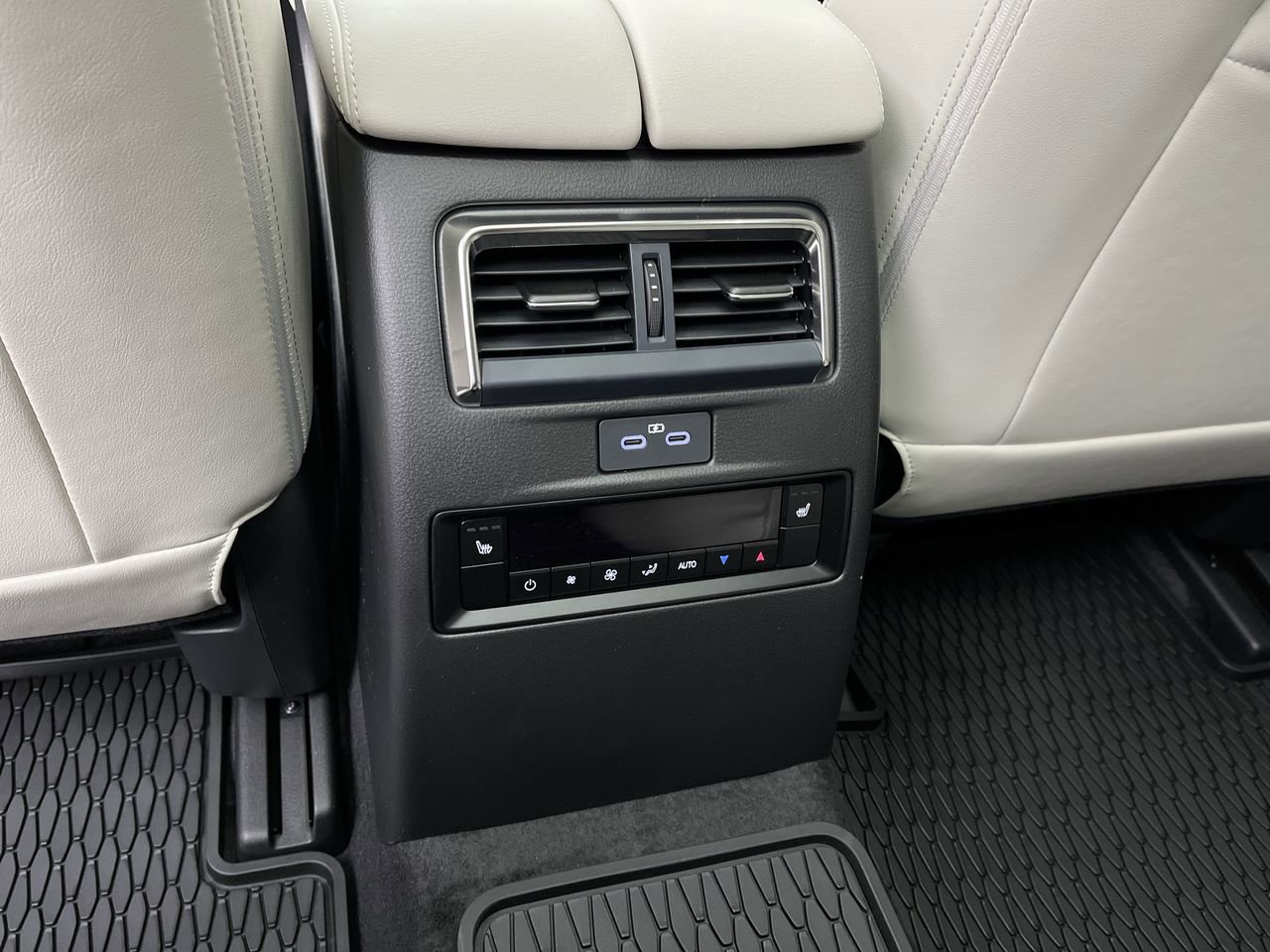 New 2026 MAZDA CX-90 Plug-In Hybrid w/ Premium Plus AWD/4WD image 13