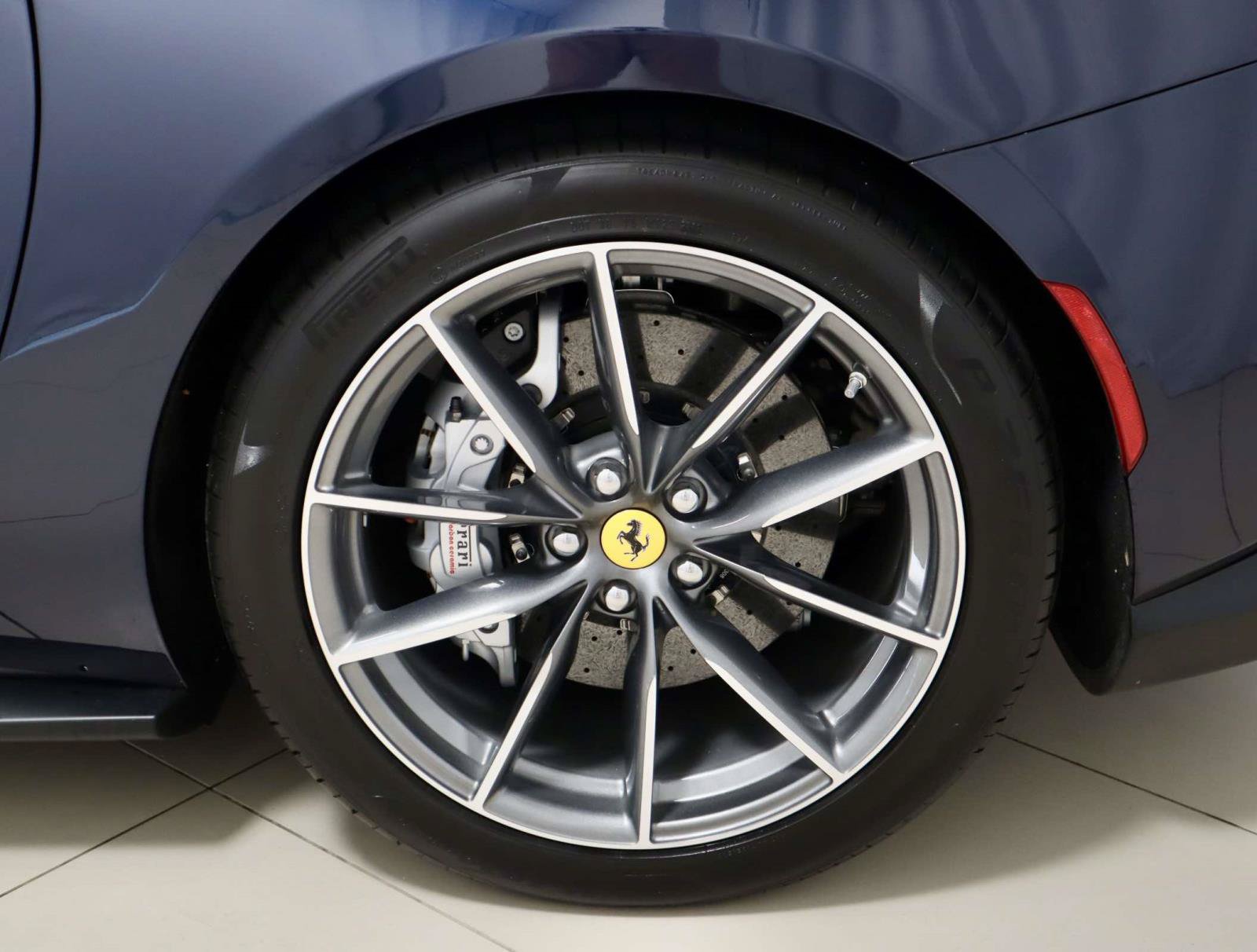 Certified 2023 Ferrari 812 GTS RWD image 9