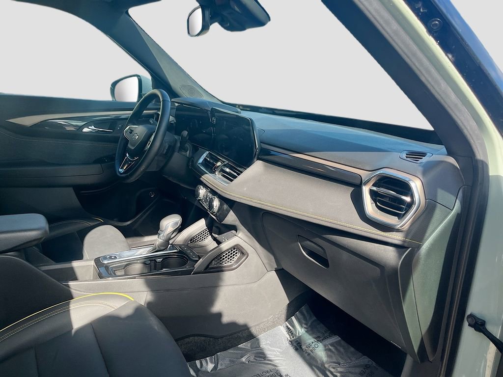 Used 2025 Chevrolet TrailBlazer ACTIV w/ Convenience Package image 29
