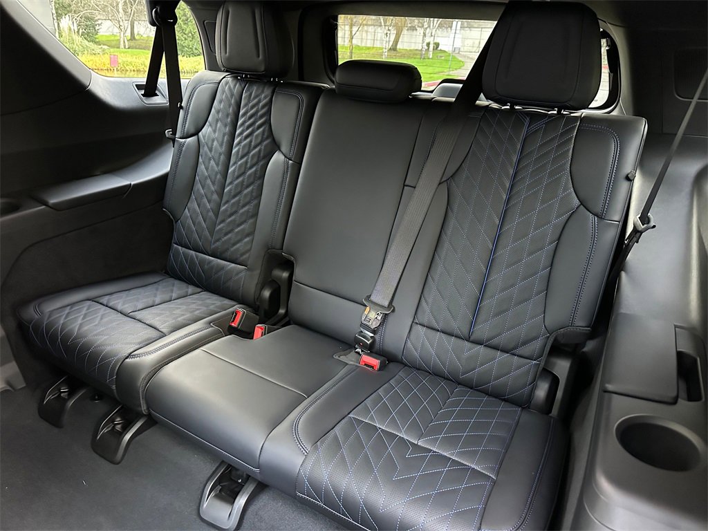 New 2026 Cadillac Escalade IQL Luxury image 17