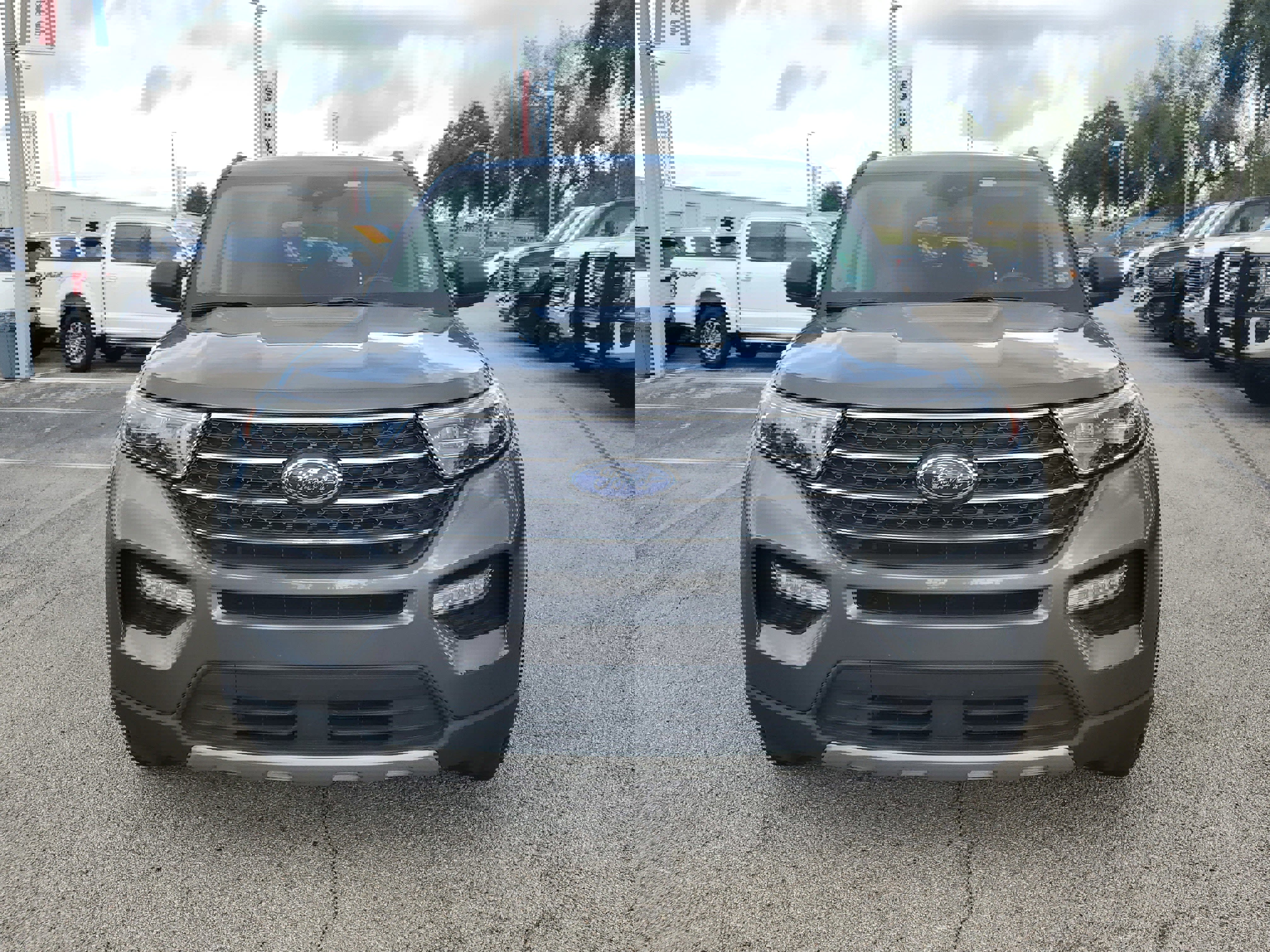 Used 2022 Ford Explorer XLT w/ Equipment Group 202A image 2