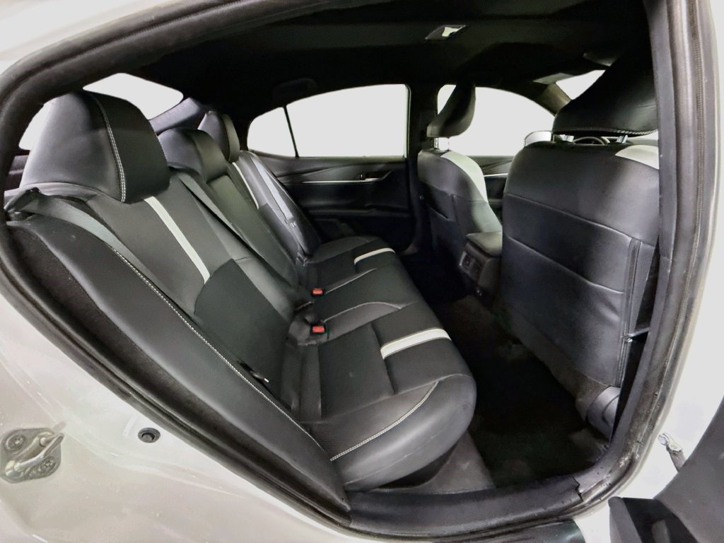 Used 2025 Toyota Camry SE w/ Convenience Package FWD image 26