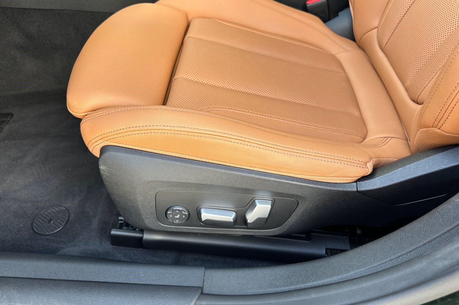 Used 2023 BMW i4 eDrive35 w/ Premium Package RWD image 15