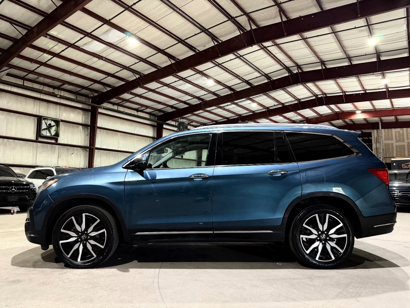 Used 2019 Honda Pilot Touring image 8
