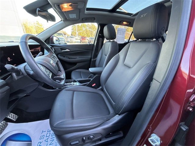 Used 2024 Buick Encore GX Sport Touring w/ Experience Buick Package image 13