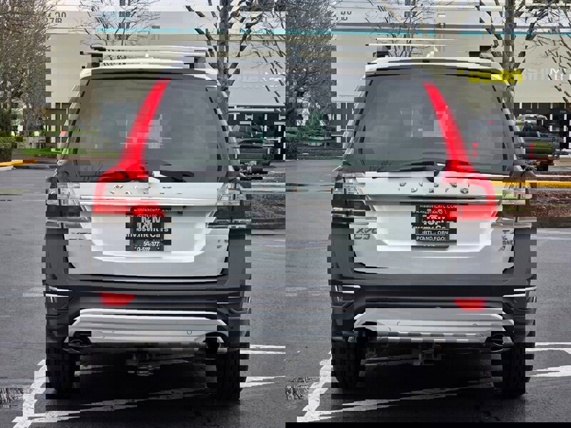 Used 2015 Volvo XC70 T6 Platinum w/ Protection Package image 6