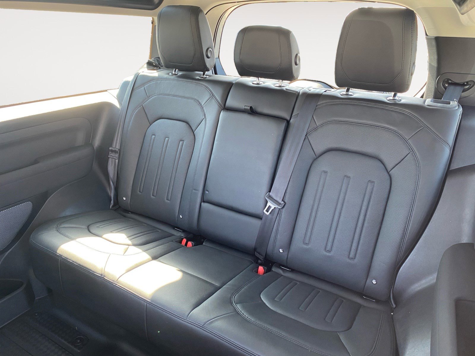 Used 2022 Land Rover Defender 90 S image 11