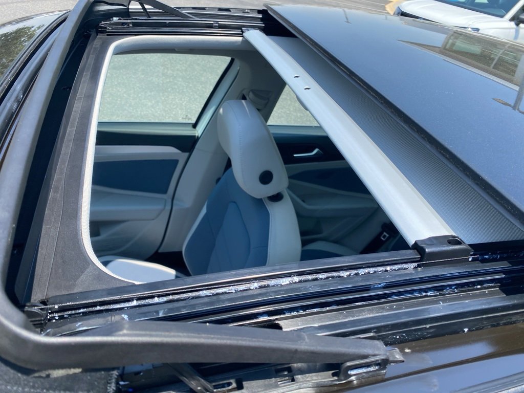 New 2025 Volkswagen Jetta SE image 13