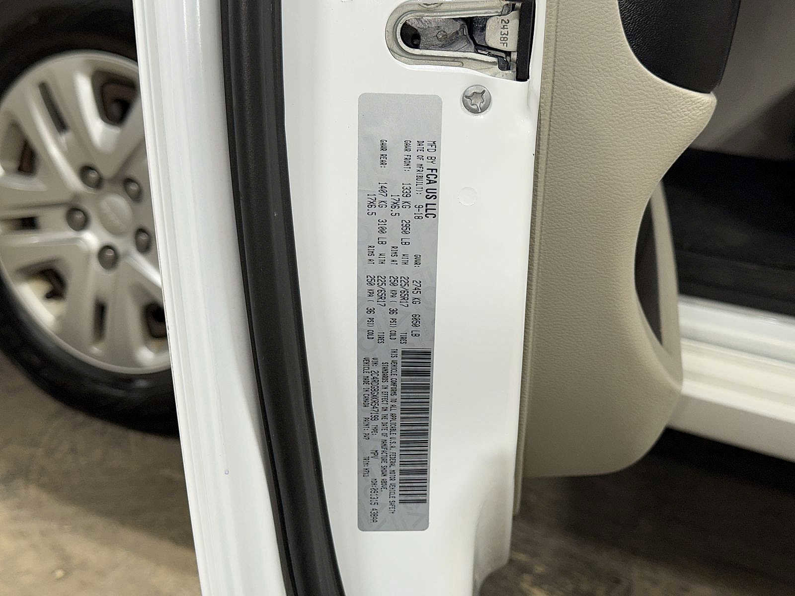 Used 2019 Dodge Grand Caravan SE w/ UConnect Hands-Free Group image 14