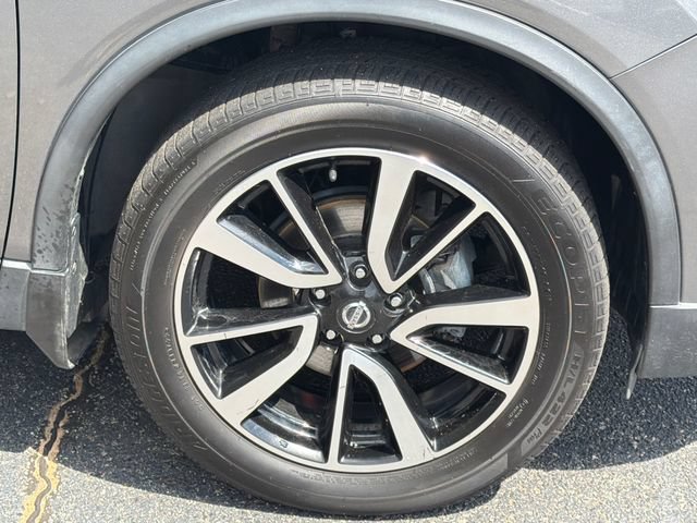Used 2019 Nissan Rogue SL w/ Premium Package AWD/4WD image 13
