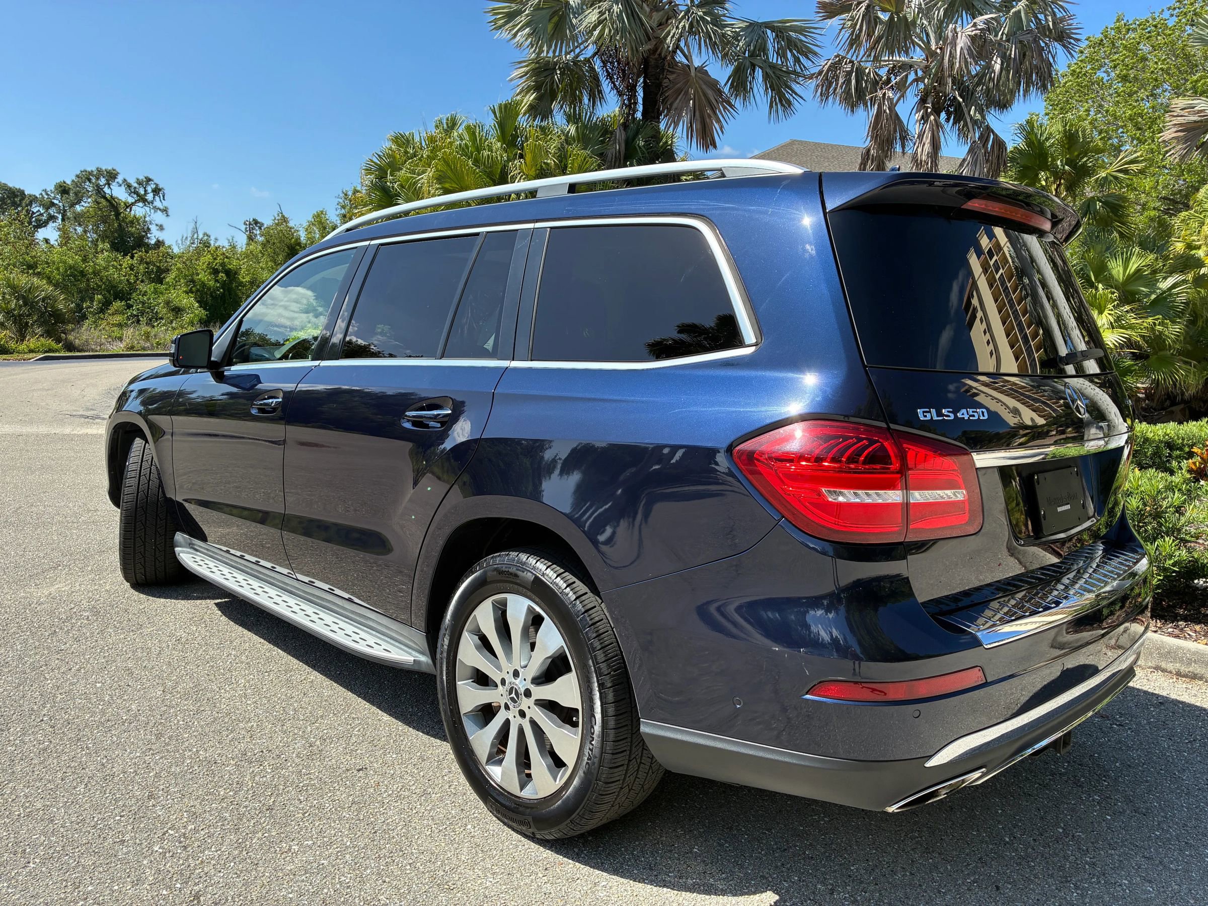 Used 2017 Mercedes-Benz GLS 450 4MATIC image 3