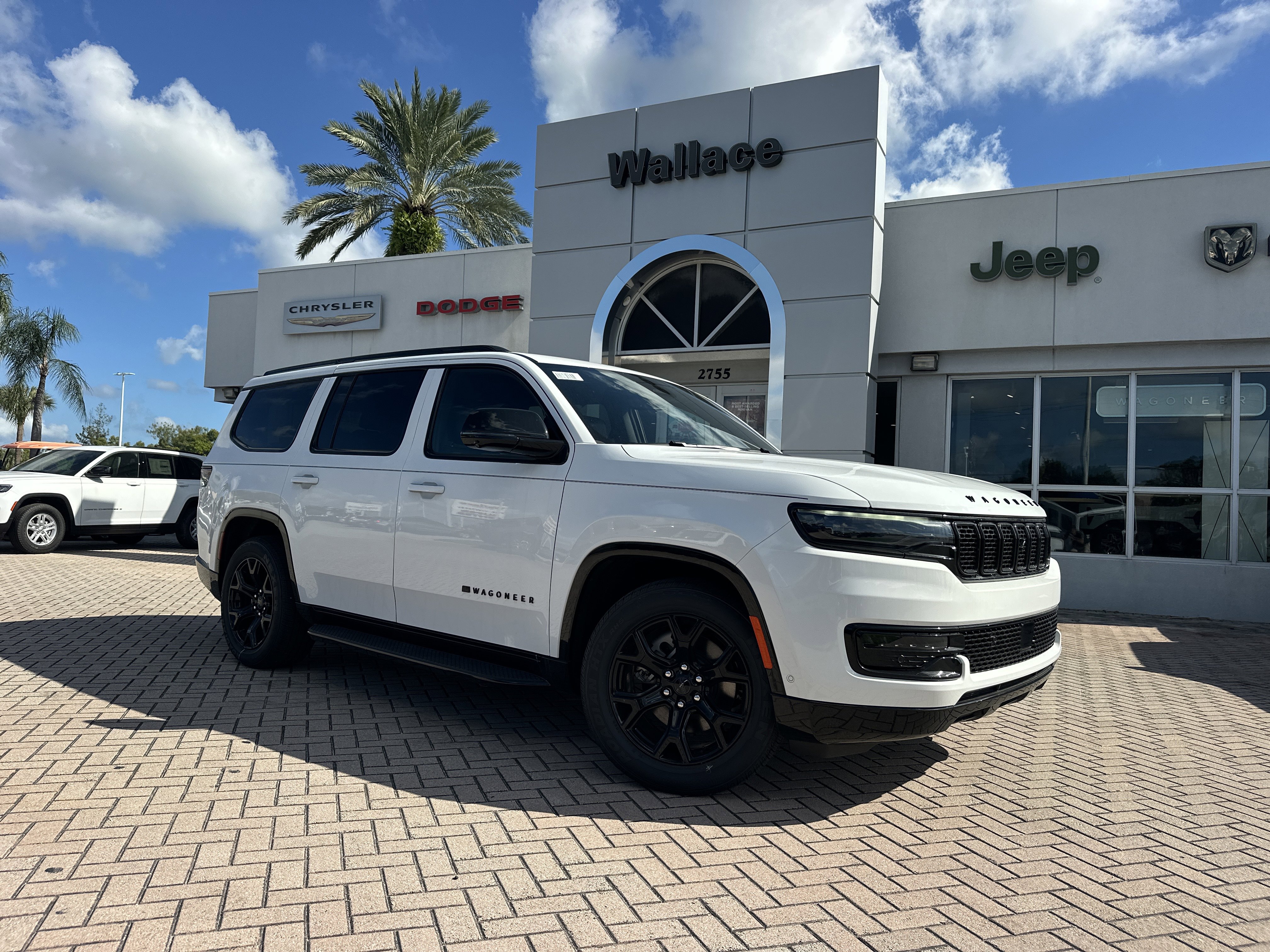 New 2025 Jeep Wagoneer Series II w/ Convenience Group I