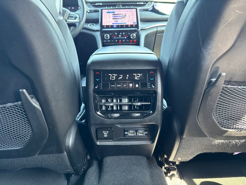 Used 2023 Jeep Grand Cherokee L Overland w/ Advanced Protech Group III RWD image 22