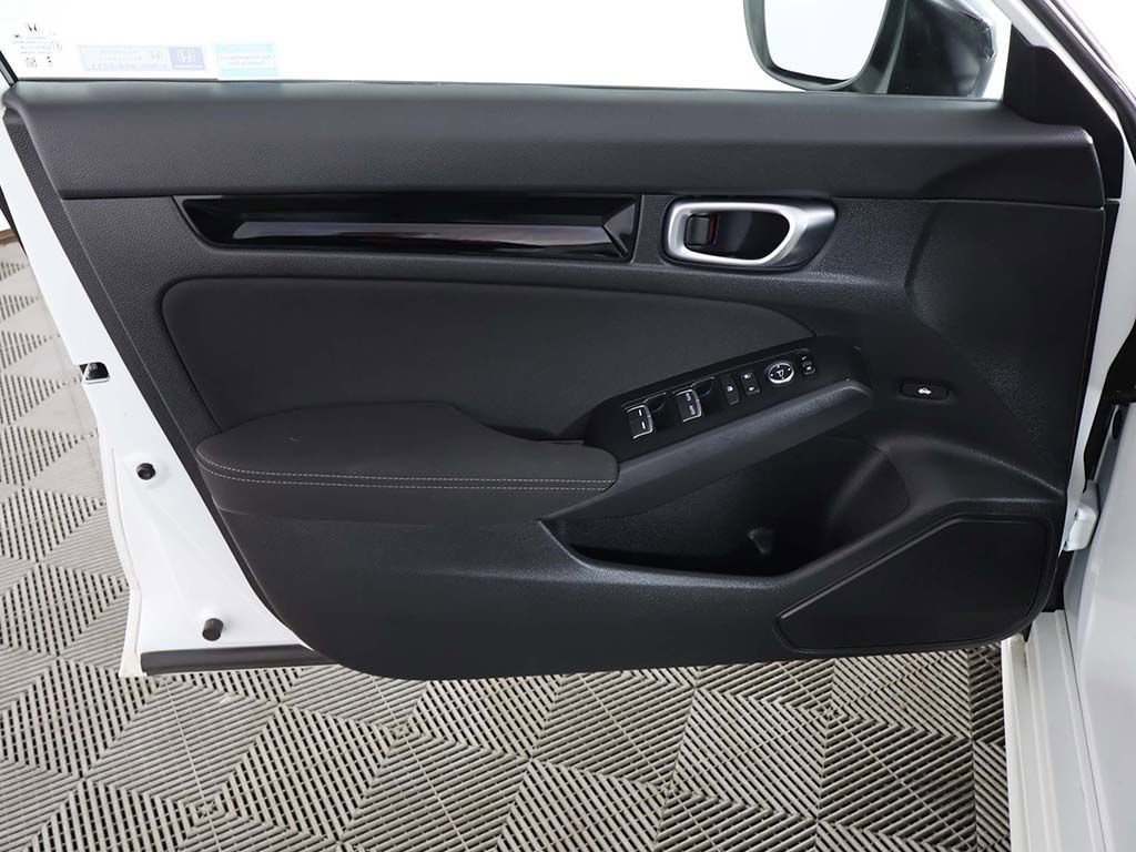 Used 2025 Honda Civic Sport image 22