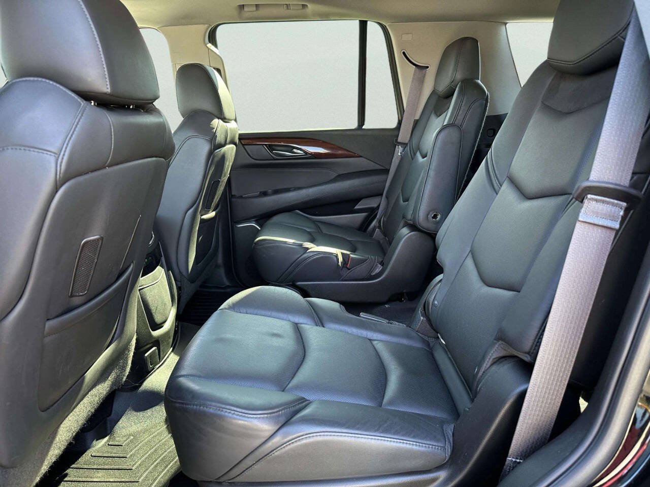 Used 2015 Cadillac Escalade Premium AWD/4WD image 11