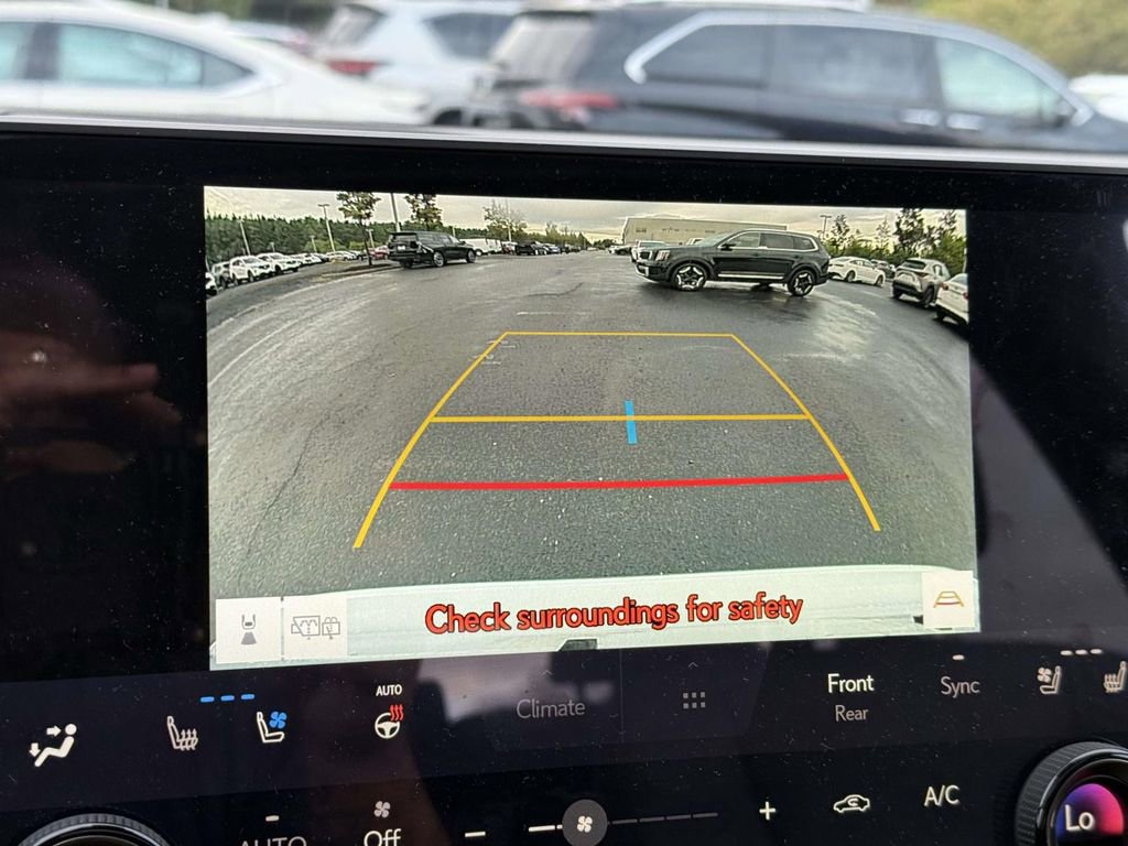 Used 2025 Lexus RX 350 Premium image 12