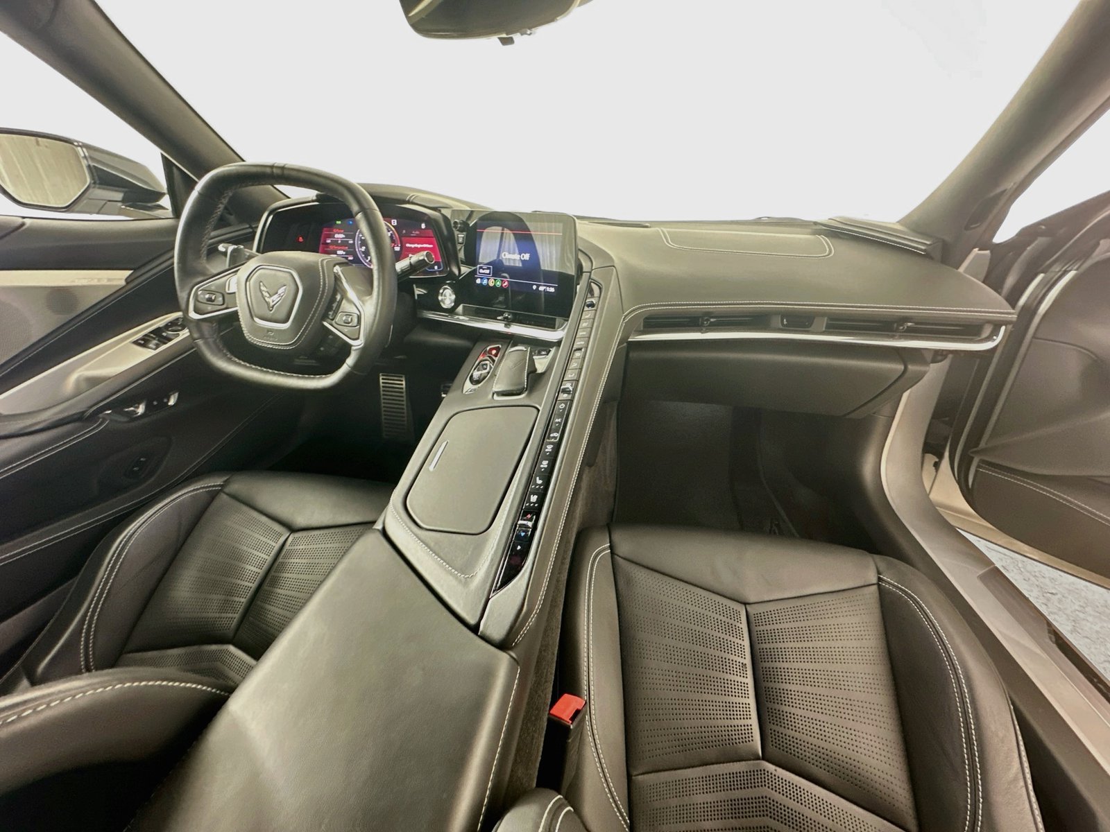 Used 2020 Chevrolet Corvette Stingray Premium Cpe w/ 3LT Preferred Equipment Group RWD image 14