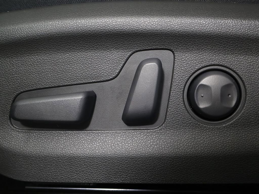Used 2022 Hyundai Kona Limited FWD image 33