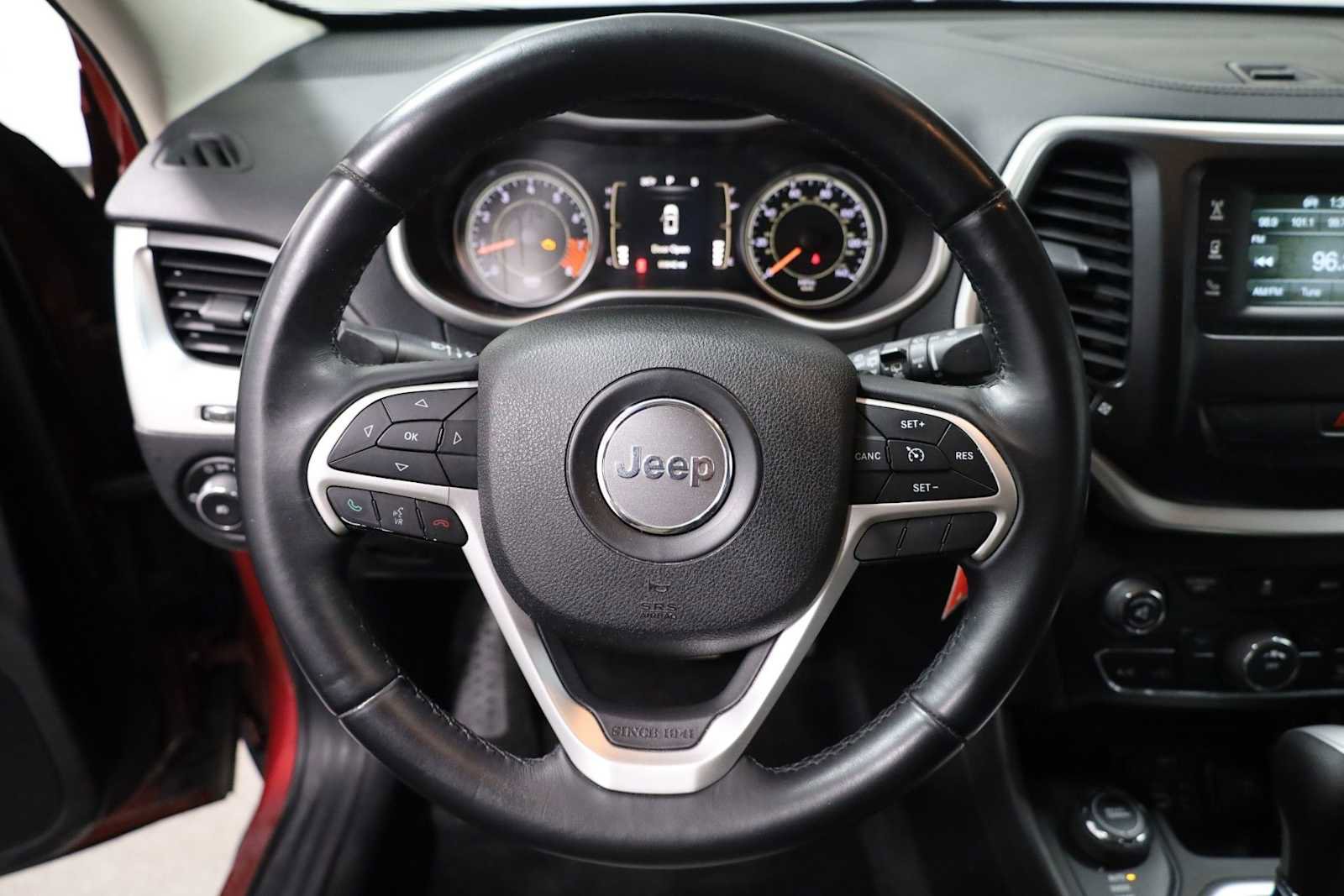 Used 2014 Jeep Cherokee Latitude image 21