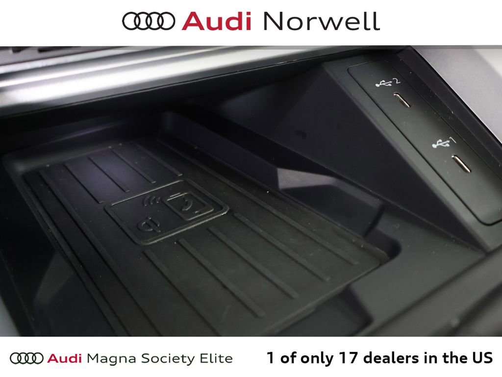 Used 2025 Audi Q3 2.0T Premium w/ Convenience Package image 5