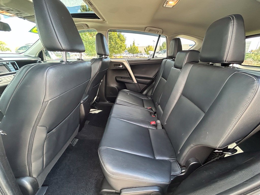 Used 2015 Toyota RAV4 Limited w/ Technology Package AWD/4WD image 27