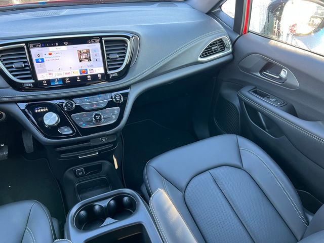 New 2026 Chrysler Pacifica Select image 32
