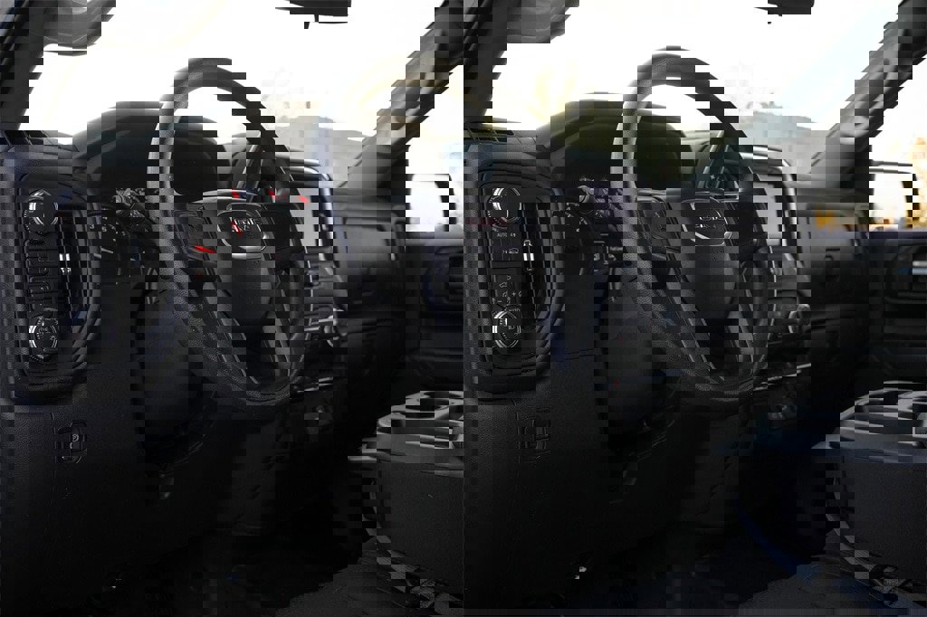 Used 2024 GMC Sierra 1500 Pro image 8