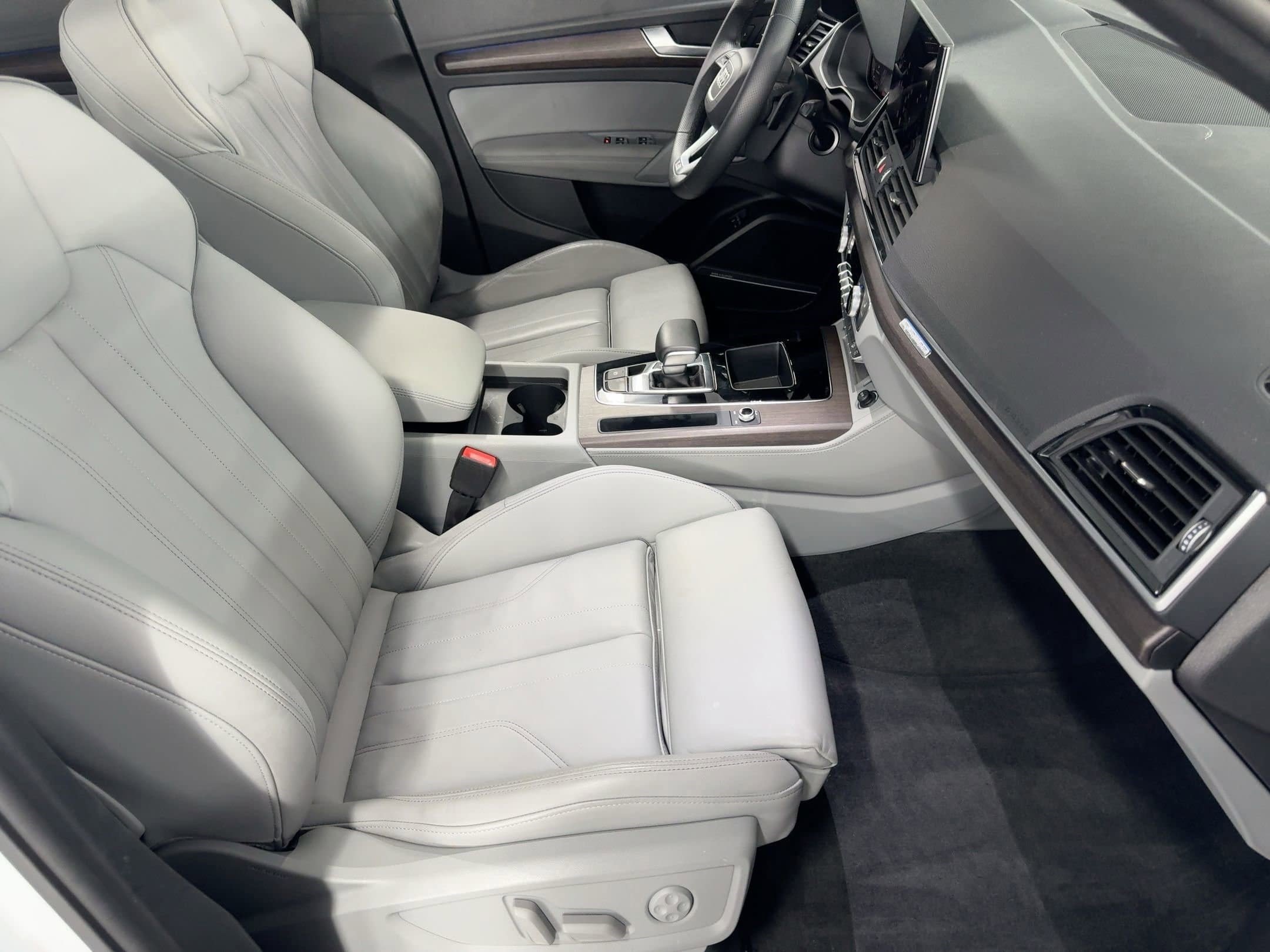 Used 2025 Audi Q5 e Premium Plus image 30