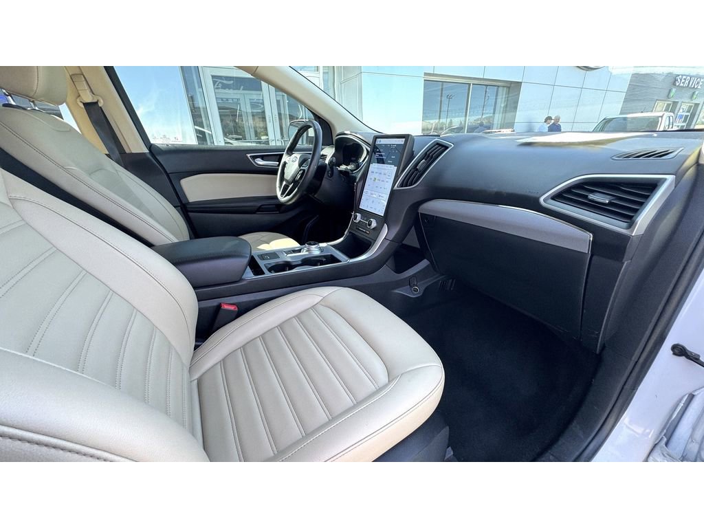 Used 2021 Ford Edge SEL image 9