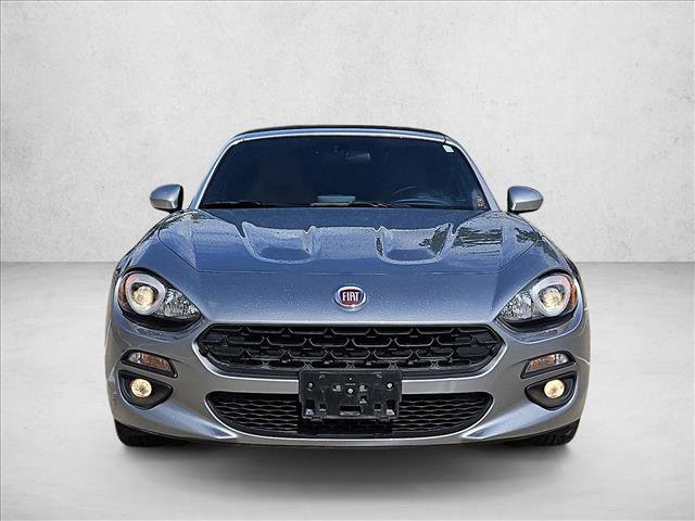 Used 2017 FIAT 124 Spider Lusso image 2