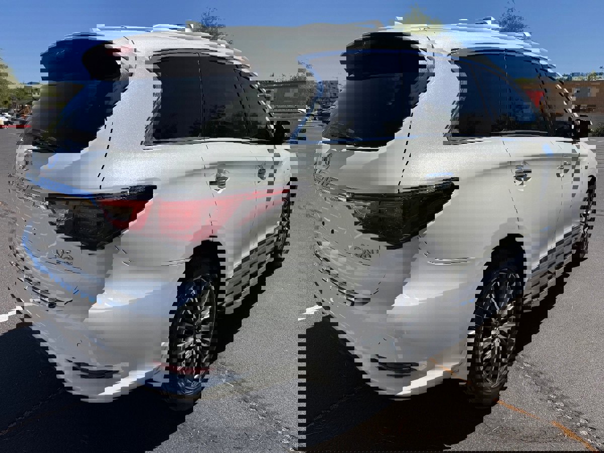 Used 2017 INFINITI QX60 FWD w/ Deluxe Technology Package image 7