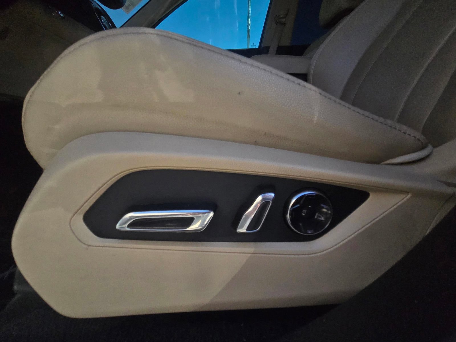 Used 2019 Acura RDX FWD image 12