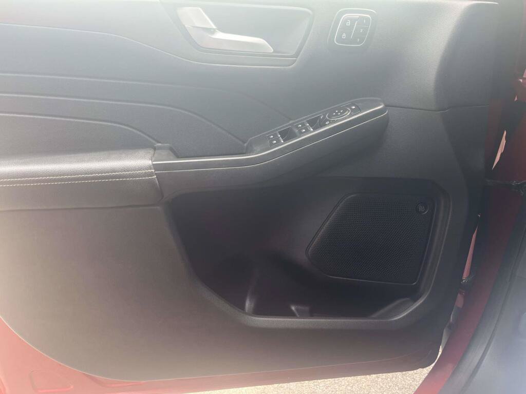 Used 2023 Ford Escape Active w/ Tech Pack #2 FWD image 31