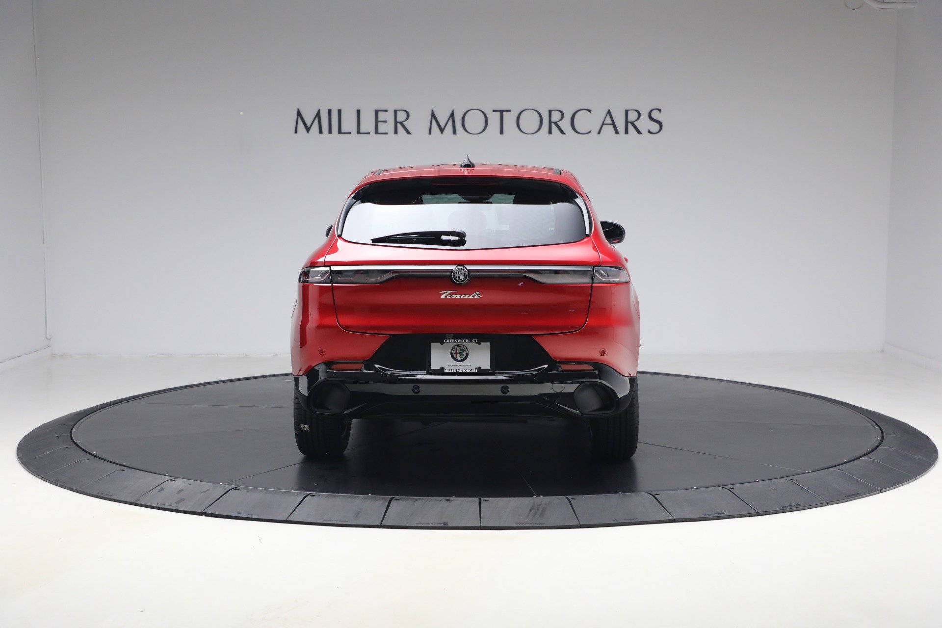 New 2026 Alfa Romeo Tonale Sprint w/ Black Premium Package AWD/4WD image 6