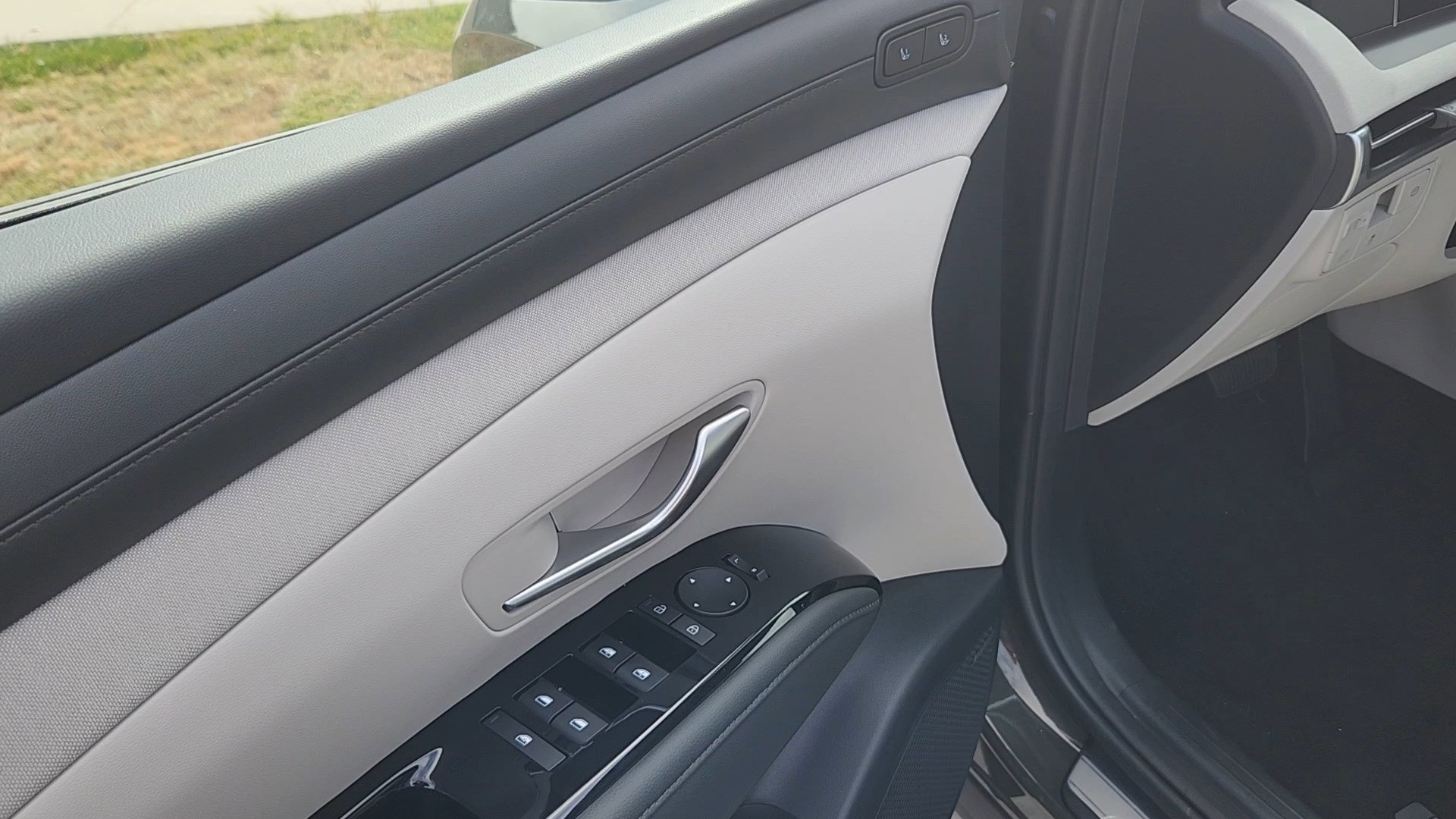 New 2026 Hyundai Tucson Limited image 7