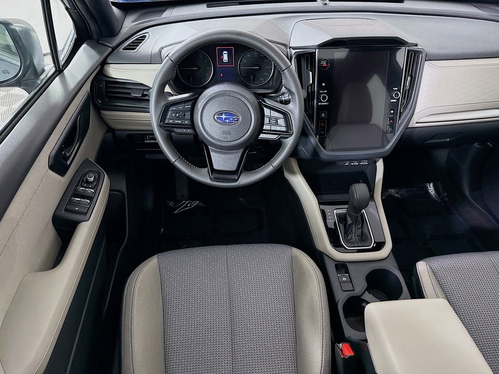 Used 2025 Subaru Forester Premium w/ Convenience Package #1 image 4