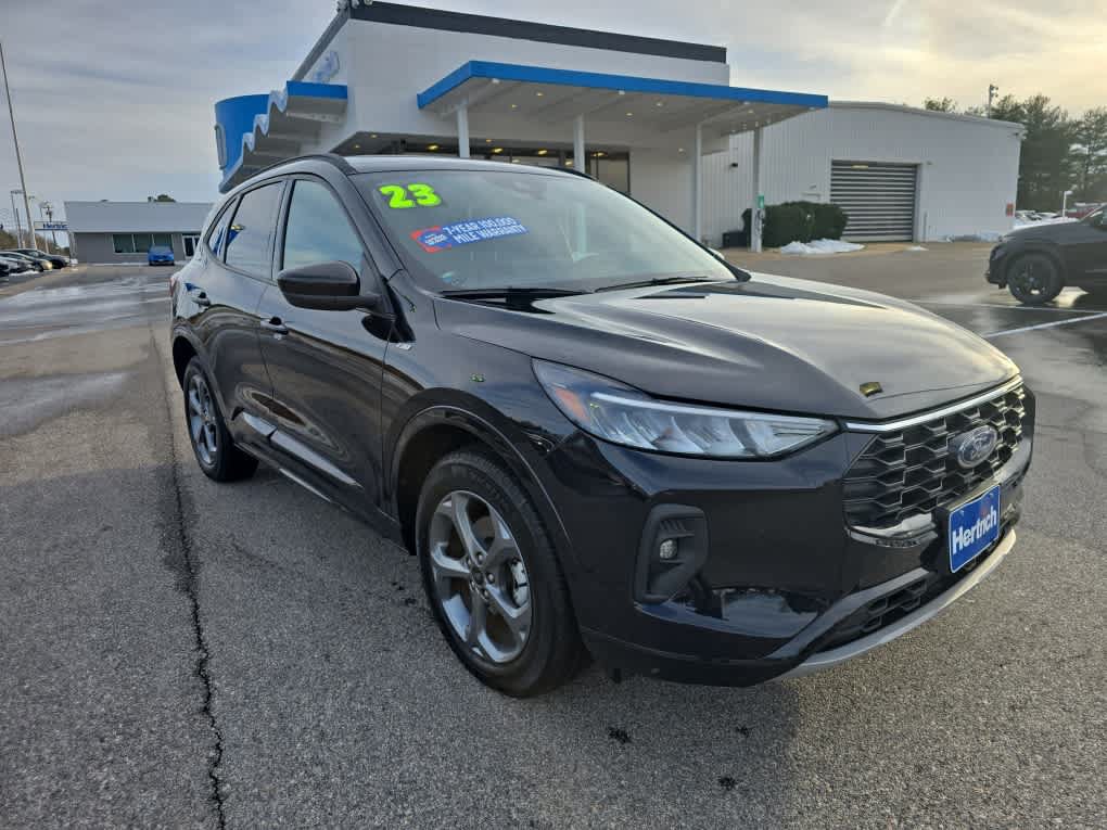Used 2023 Ford Escape ST-Line Select w/ Tech Pack #1 AWD/4WD image 6