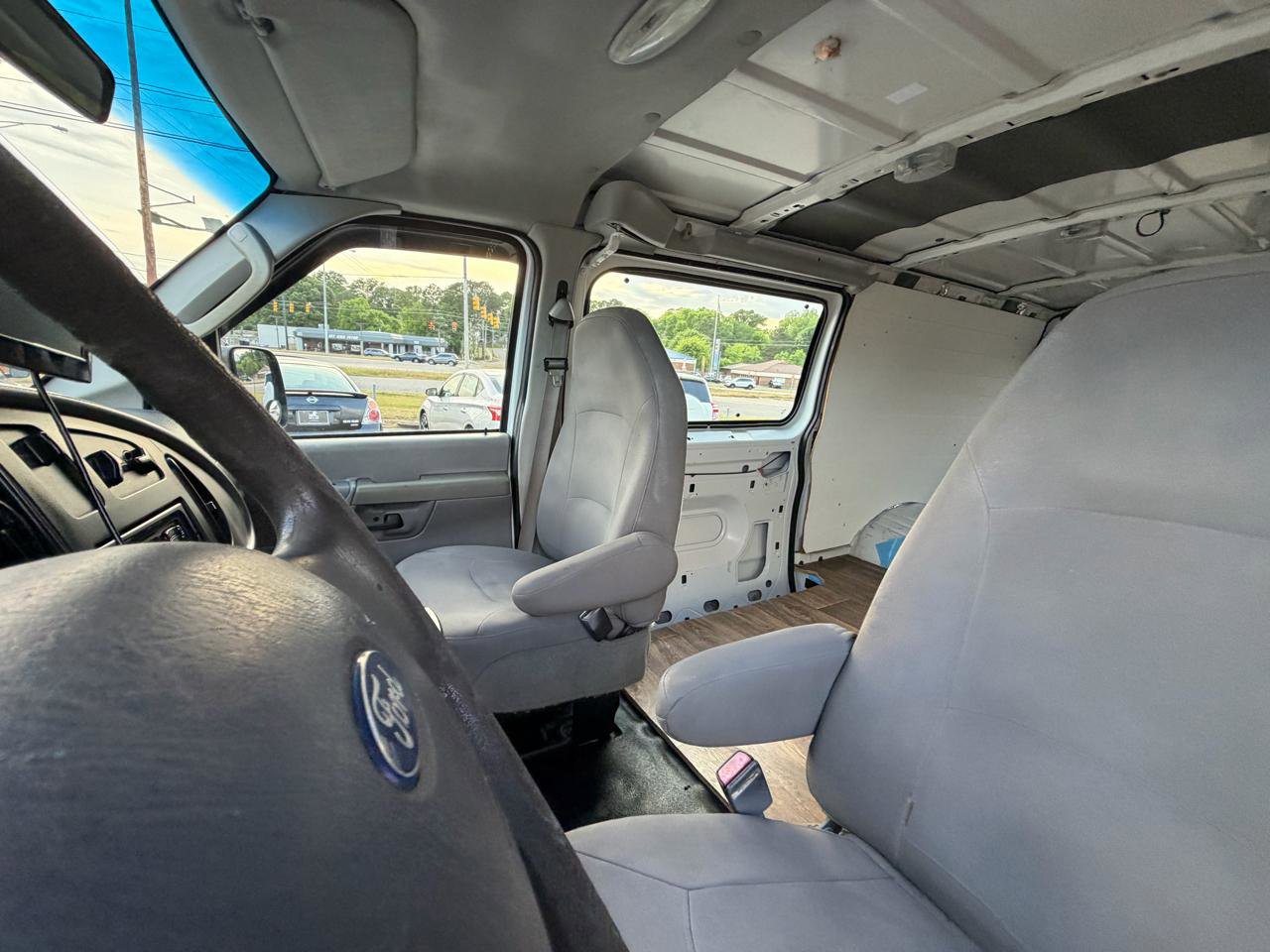 Used 2007 Ford E-250 and Econoline 250 RWD image 25